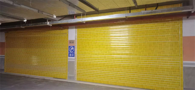 雙層鋁合（hé）金卷閘門 (2)